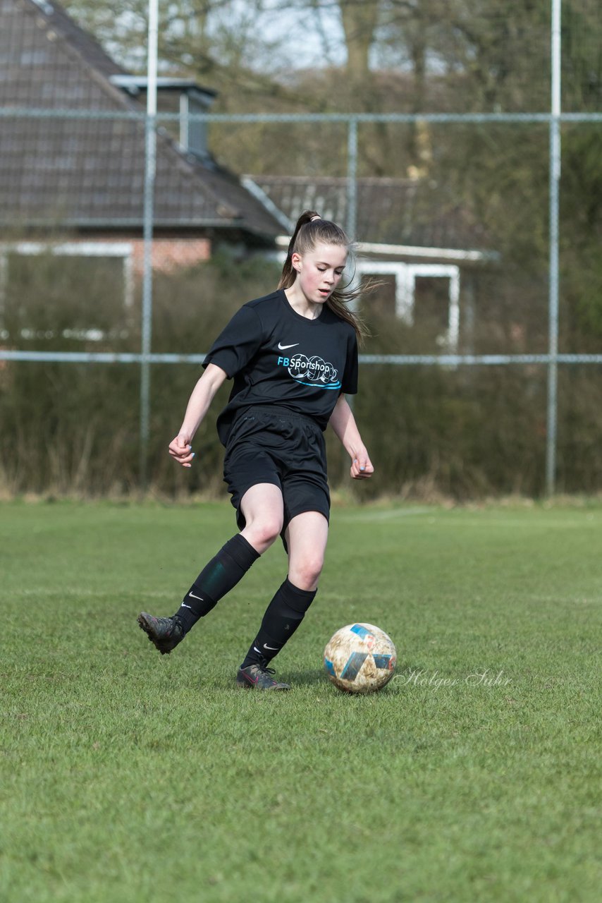 Bild 64 - C-Juniorinnen SV Steinhorst/Labenz - TSV Friedrichsberg-Busdorf : Ergebnis: 5:0